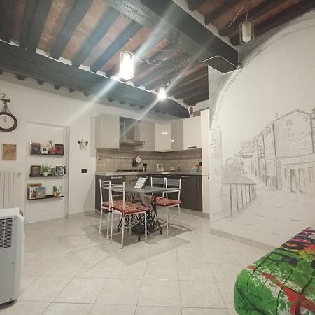 Sunrise Apartment Peccioli Habitación foto